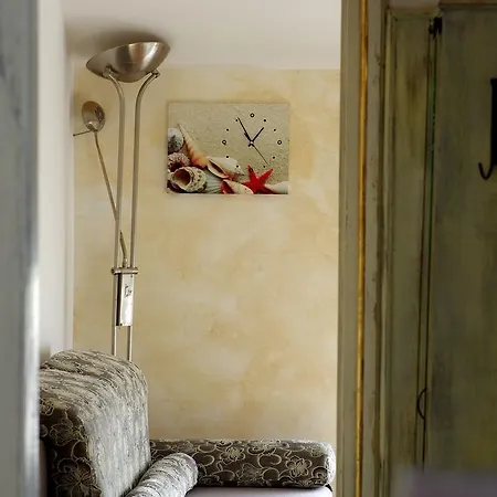Apartment Art Vintage