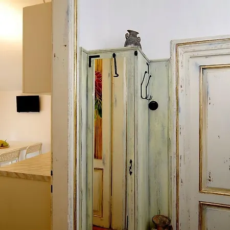 Apartment Art Vintage